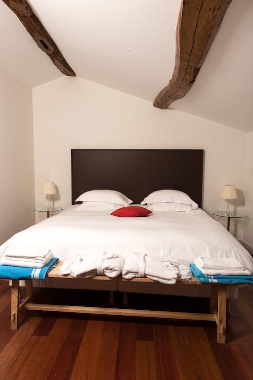 Les Cinq Sens Du Chateau Mayne Lalande Otel Castelnau-de-Médoc Oda fotoğraf