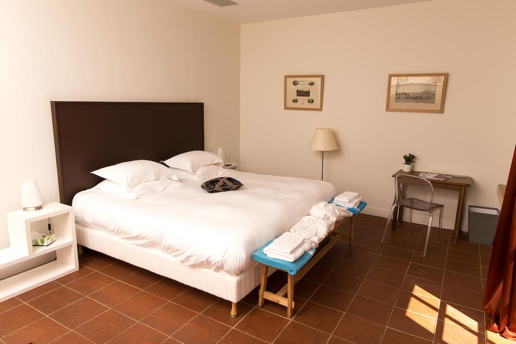 Les Cinq Sens Du Chateau Mayne Lalande Otel Castelnau-de-Médoc Oda fotoğraf