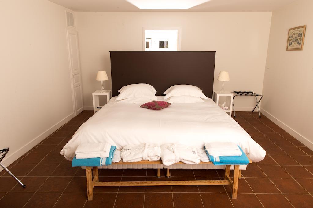 Les Cinq Sens Du Chateau Mayne Lalande Otel Castelnau-de-Médoc Oda fotoğraf